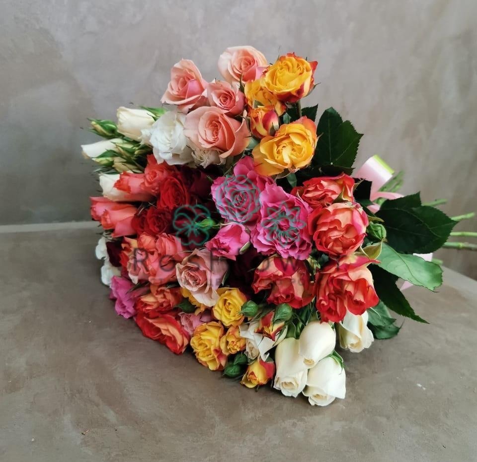 Букет цветов из: Розы в Волхове