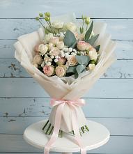 Букет цветов из:  Розы и Лизиантусы #REPLACE_PRED# Волхове