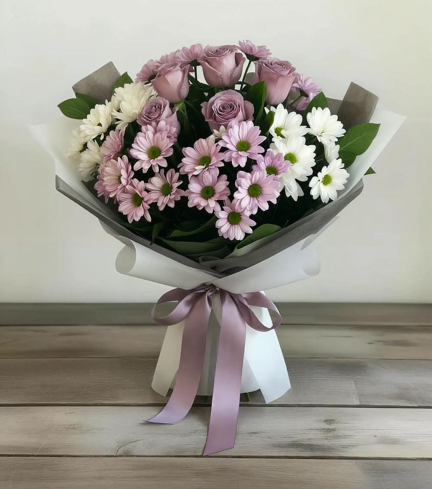Букет цветов из: Хризантемы и Розы в Волхове