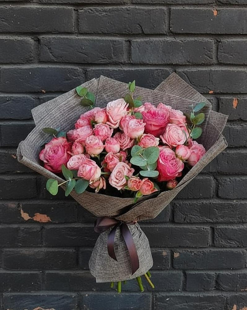 Букет цветов из: Розы в Волхове