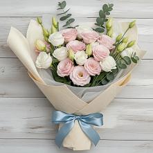 Букет цветов из:  Лизиантусы в Волхове