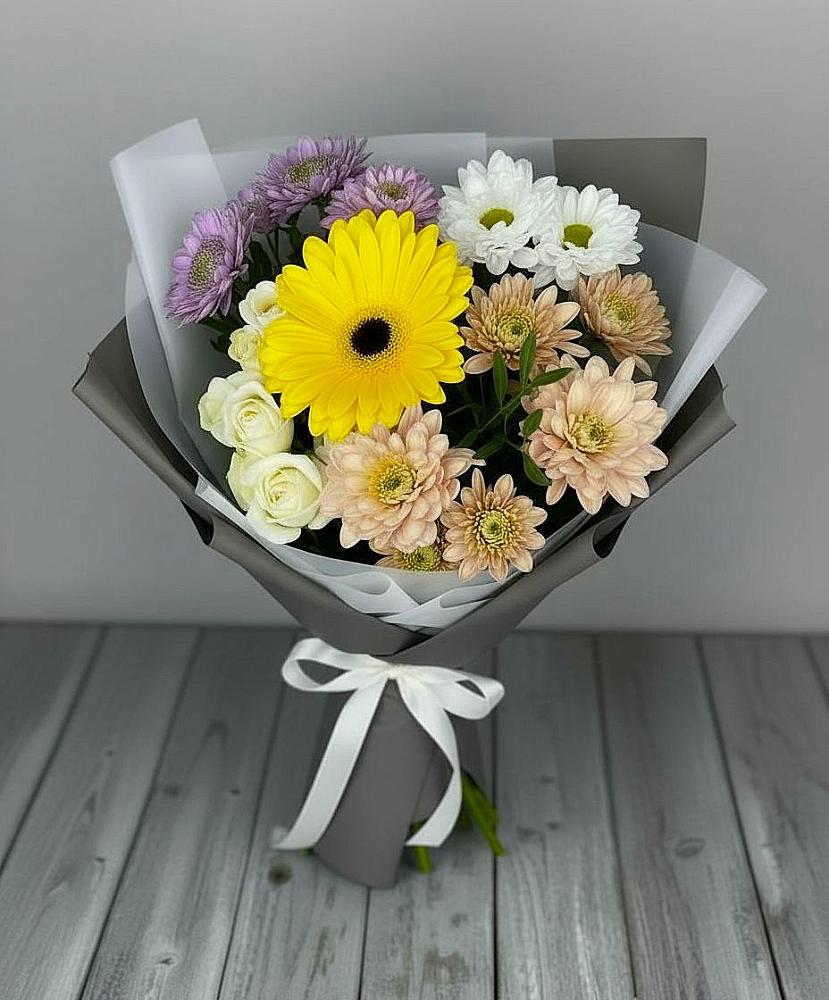 Букет цветов из: Розы, Герберы и Хризантемы в Волхове