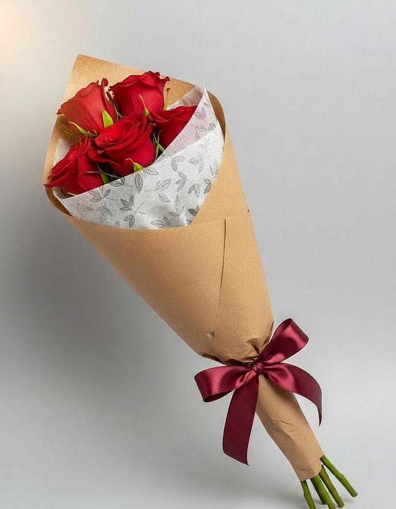 Букет цветов из: Розы в Волхове