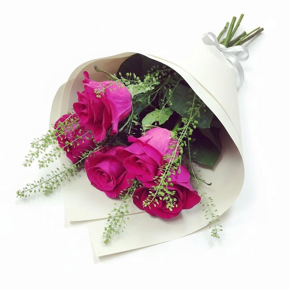 Букет цветов из: Розы в Волхове