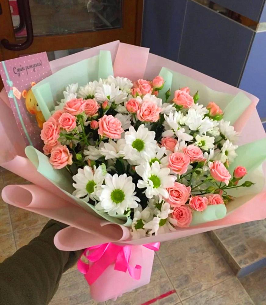 Букет цветов из: Розы и Хризантемы в Волхове