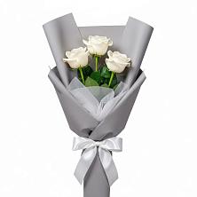 Букет 3 белые розы в Волхове