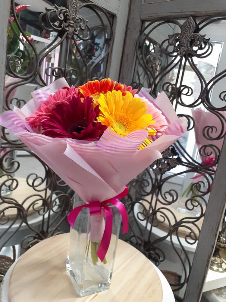 Букет цветов из: Герберы в Волхове