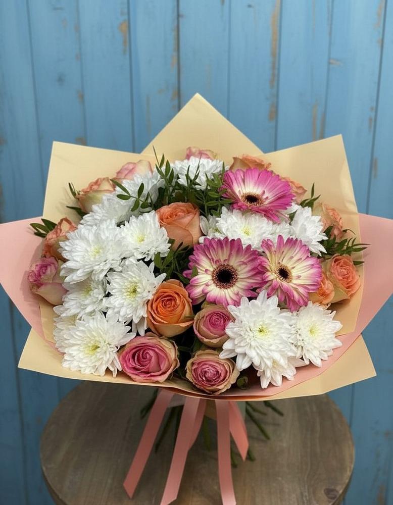 Букет цветов из: Розы, Герберы и Хризантемы в Волхове