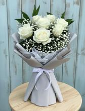 Букет цветов из:  Розы в Волхове