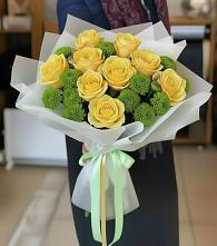 Букет цветов из:  Хризантемы и Розы в Волхове