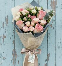 Букет цветов из:  Розы #REPLACE_PRED# Волхове
