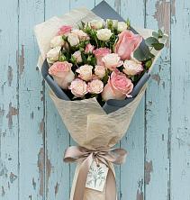 Букет цветов из:  Розы в Волхове