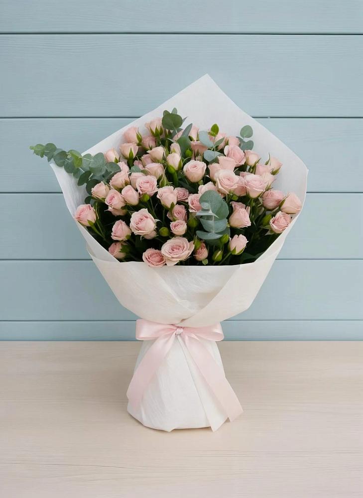 Букет цветов из: Розы в Волхове