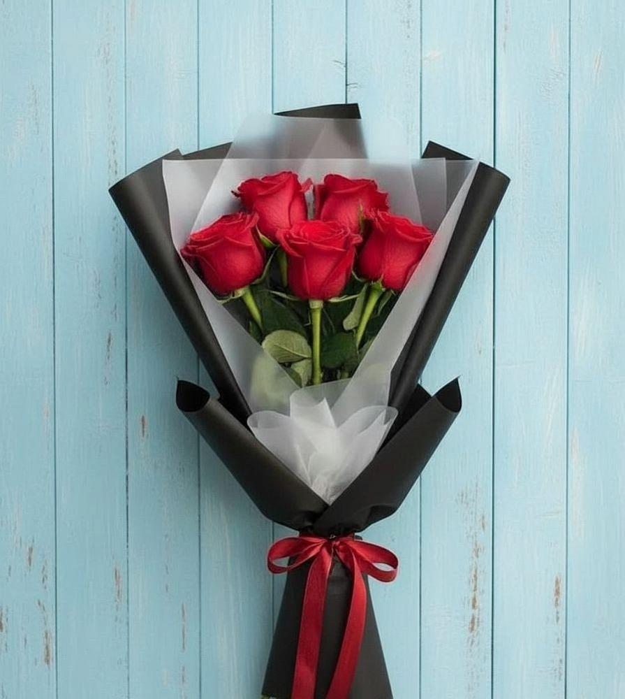 Букет цветов из: Розы в Волхове