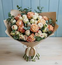 Букет цветов из:  Альстромерии и Розы в Волхове
