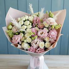 Букет цветов из:  Альстромерии и Розы в Волхове